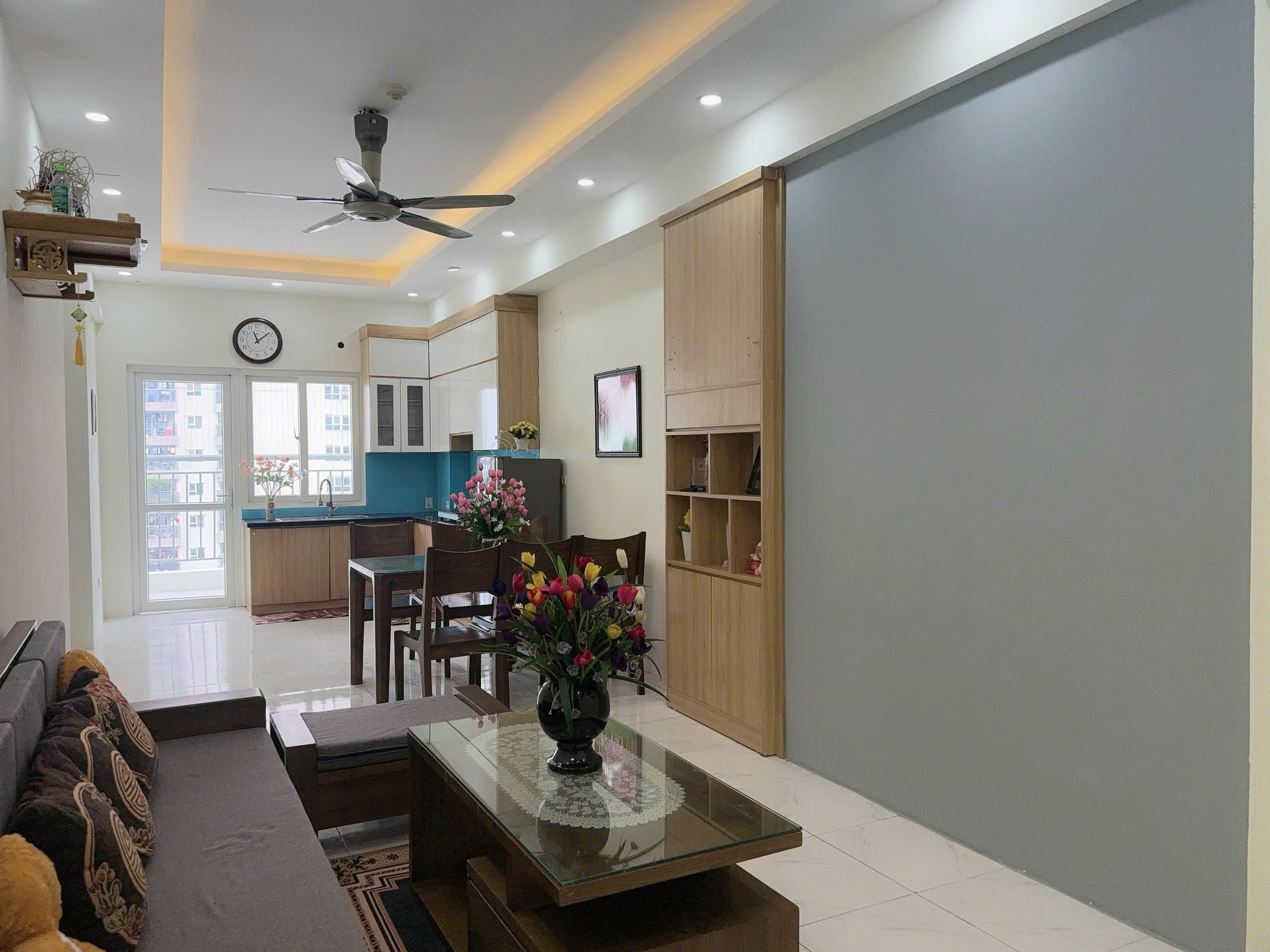 Bán căn hộ 68.5m2 tầng trung đẹp mặt đường chung cư Thanh Hà Cienco5 – Giá 2.7 Tỷ
