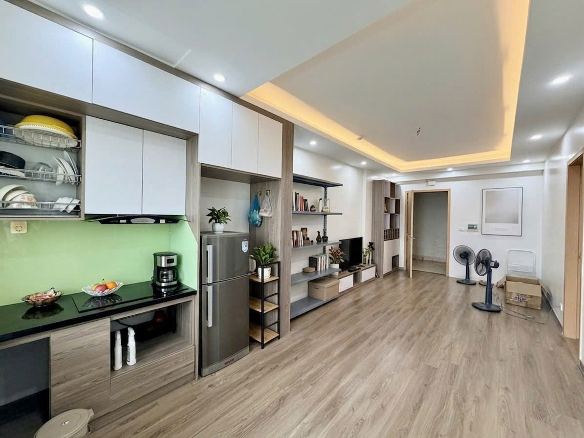 Chính chủ cần bán gấp căn hộ 65m2, chung cư Thanh Hà Mường Thanh, giá chỉ hơn 2,5 tỷ.