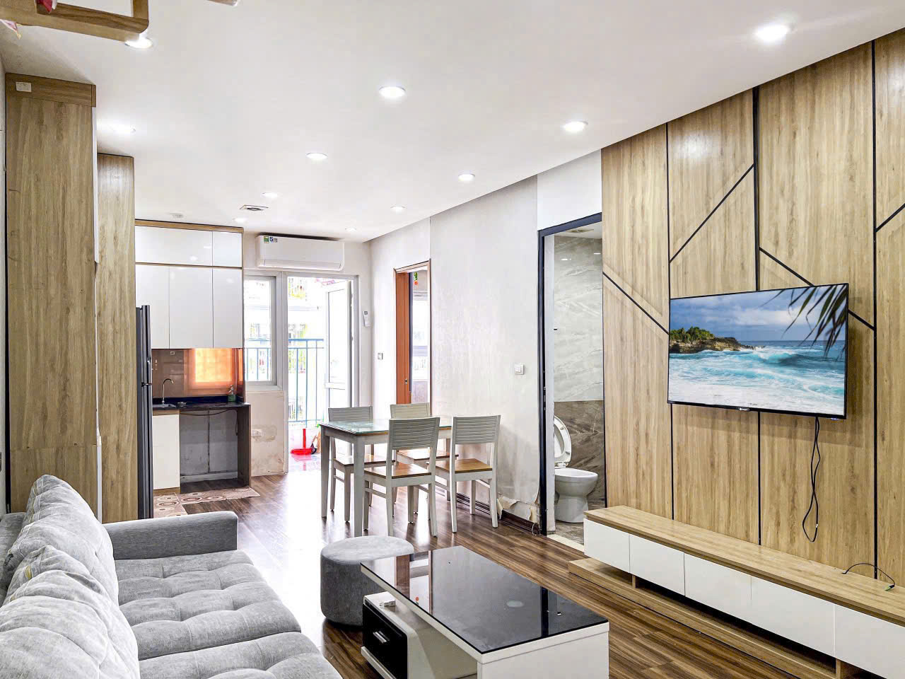 HOT. Cần bán gấp căn hộ chung cư Thanh Hà Mường Thanh 65m2 giá 2,7 tỷ.