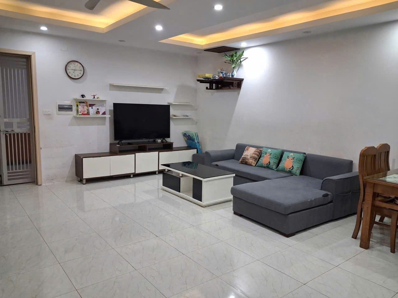 Bán căn hộ 3 phòng ngủ chung cư Thanh Hà Cienco5 chỉ hơn 3 tỉ