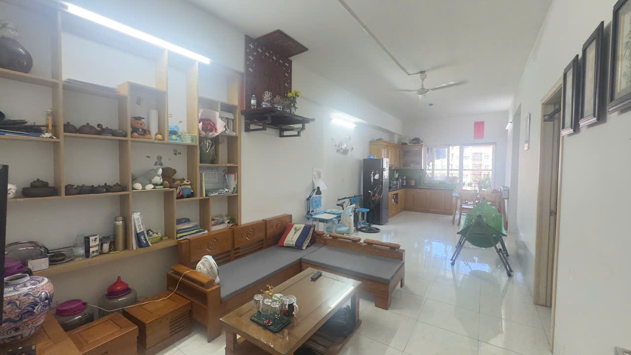 Chính chủ cần bán gấp căn hộ chung cư Thanh Hà Mường Thanh, 72m2 chỉ 2,8 tỷ.