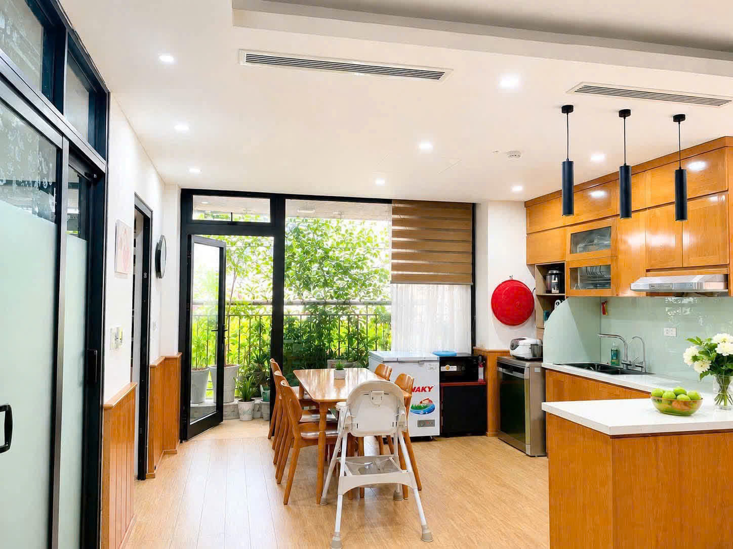 Cần bán gấp căn góc 80m2 view hồ chung cư Thanh Hà Cienco5 – Giá chỉ 3,6 tỉ